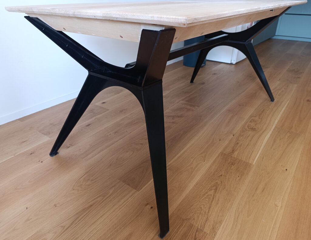 table_gigi_3